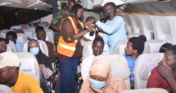 First batch of Nigerian evacuees arrived in Abuja