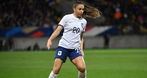 France's Cascarino to miss World Cup after suffering ACL injury