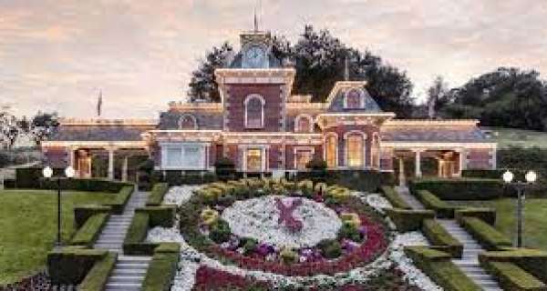 Michael Jackson’s ‘Neverland’ Relists for $31 Million—Or 70% Off